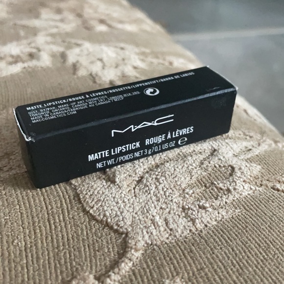 MAC matte lipstick Brand New - Picture 3 of 3